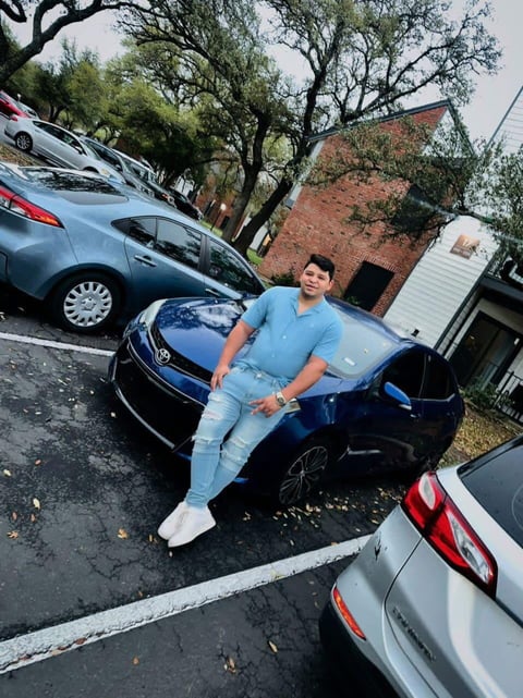 Attorney: Austin man shot by ICE agent was making DoorDash delivery