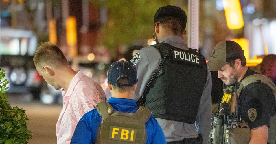 Grand jury declines to indict man who threw a sandwich at federal officer in D.C.