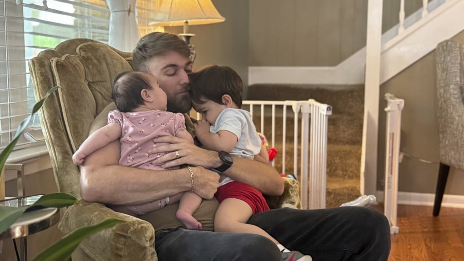 ICE detains Marine Corps veteran's wife who was still breastfeeding their baby