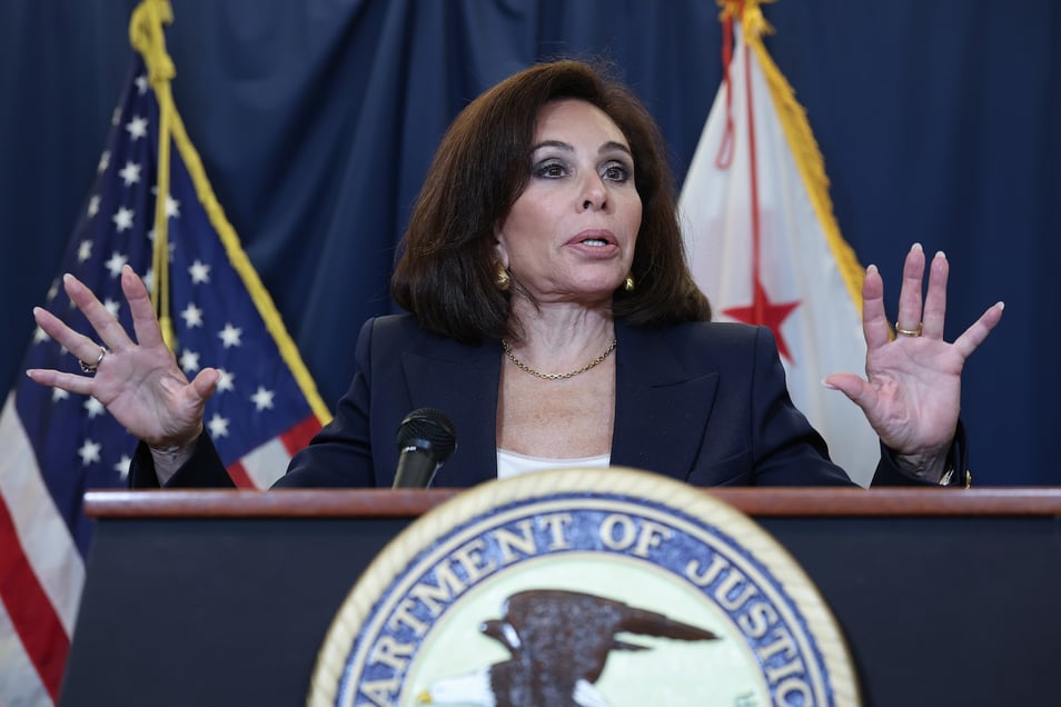 Pirro’s office won’t pursue gun charges over carrying rifles, shotguns